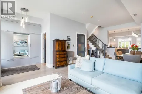 16 Wheelhouse Crescent Collingwood ON L9Y 0J9