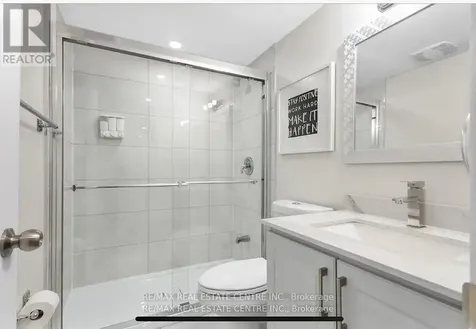 15 Chelsea Road Kitchener ON N2B 1H7