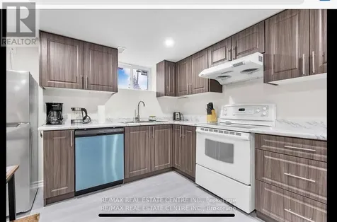15 Chelsea Road Kitchener ON N2B 1H7