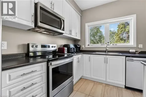 4071 Fracchioni Drive Beamsville ON L3J 0R5