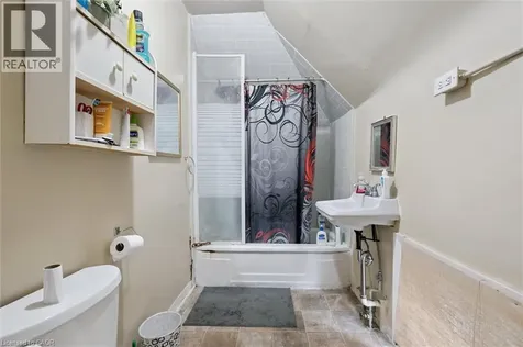 133 Joseph Street Kitchener ON N2G 1J5