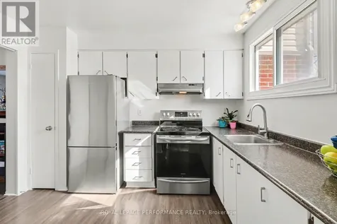 1441 Palmerston Drive Ottawa ON K1J 8N9