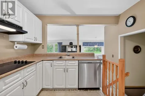 59 Evergreen Drive Ottawa ON K2H 6C5