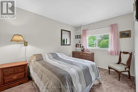 59 Evergreen Drive Ottawa ON K2H 6C5