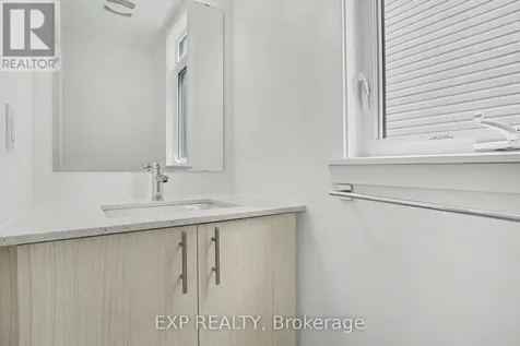 27 Moosonee Crescent Ottawa ON K4M 0L9