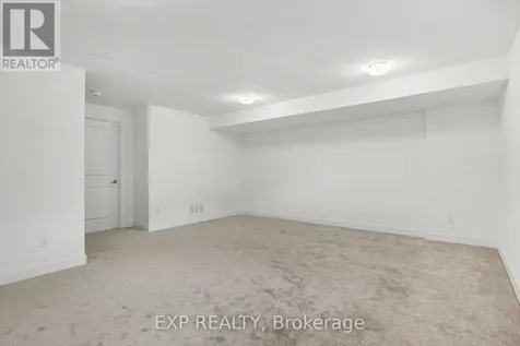 27 Moosonee Crescent Ottawa ON K4M 0L9