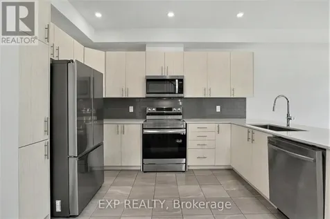 27 Moosonee Crescent Ottawa ON K4M 0L9
