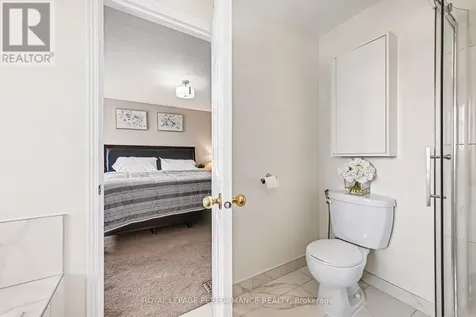 2052 Bergamot Circle Ottawa ON K4A 4R3