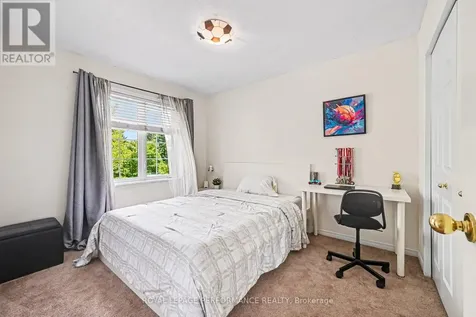 2052 Bergamot Circle Ottawa ON K4A 4R3