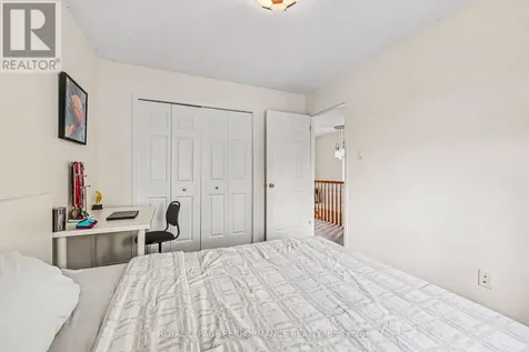 2052 Bergamot Circle Ottawa ON K4A 4R3