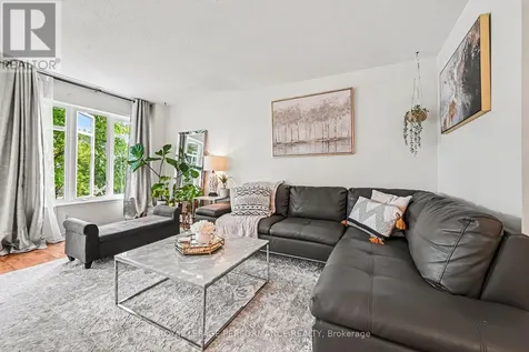 2052 Bergamot Circle Ottawa ON K4A 4R3
