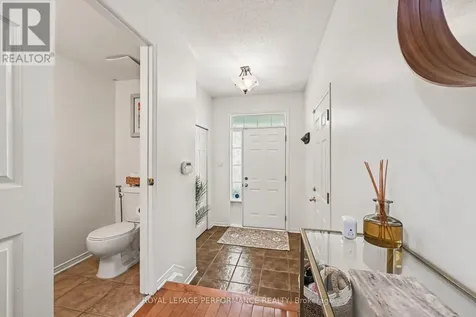 2052 Bergamot Circle Ottawa ON K4A 4R3