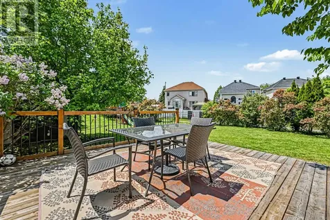2052 Bergamot Circle Ottawa ON K4A 4R3