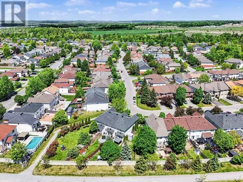2052 Bergamot Circle Ottawa ON K4A 4R3