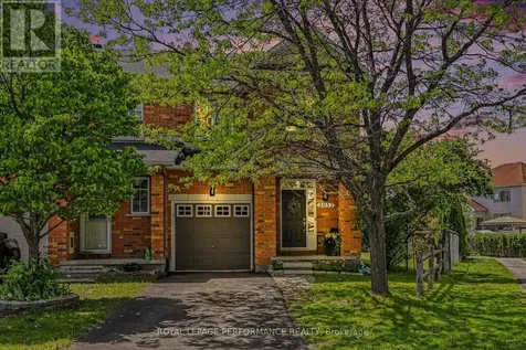 2052 Bergamot Circle Ottawa ON K4A 4R3