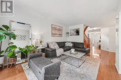 2052 Bergamot Circle Ottawa ON K4A 4R3