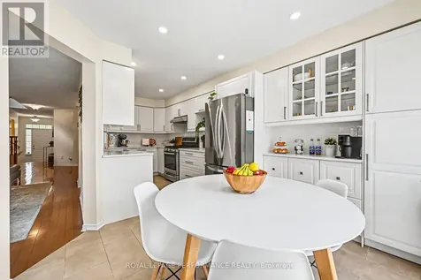 2052 Bergamot Circle Ottawa ON K4A 4R3