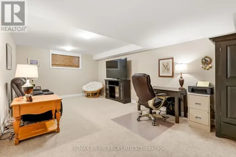 942 Kilbirnie Drive Ottawa ON K2J 5T9