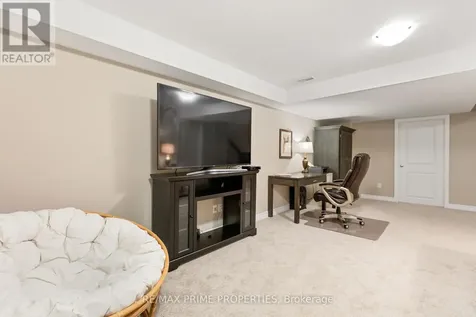 942 Kilbirnie Drive Ottawa ON K2J 5T9