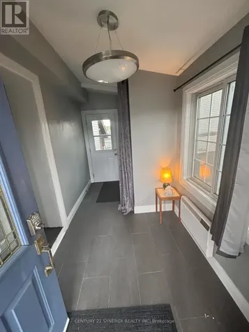 241 Bradley Avenue Ottawa ON K1L 7G8
