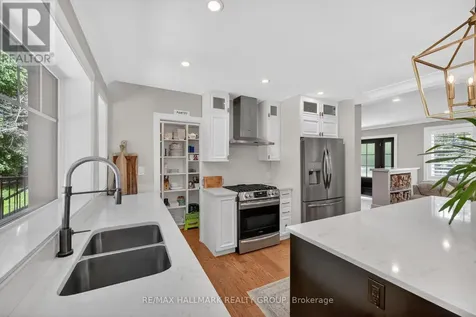 22 Cedar Road Ottawa ON K1J 6L4