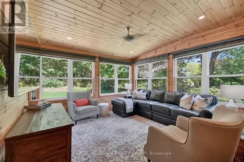 22 Cedar Road Ottawa ON K1J 6L4