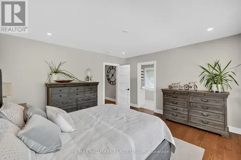 22 Cedar Road Ottawa ON K1J 6L4