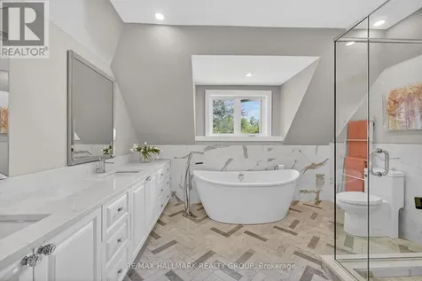 22 Cedar Road Ottawa ON K1J 6L4