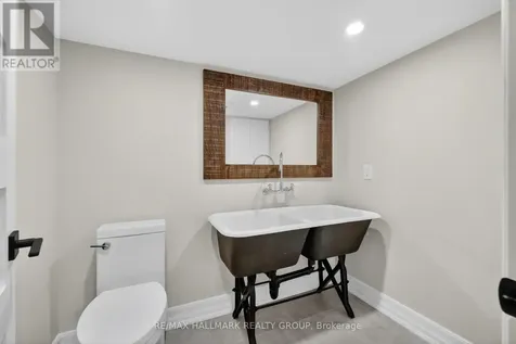 22 Cedar Road Ottawa ON K1J 6L4