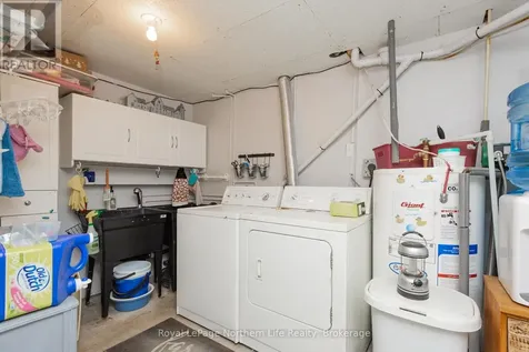 13 Macdonald Terrace East Ferris ON P0H 1B0