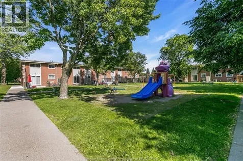 1930 Columbia Court Windsor ON N9E 1B1