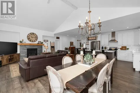 2967 Earl Street Innisfil ON L9S 3E2