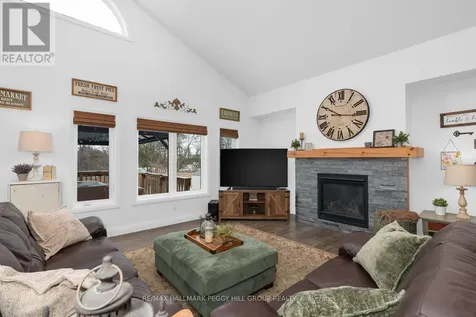2967 Earl Street Innisfil ON L9S 3E2