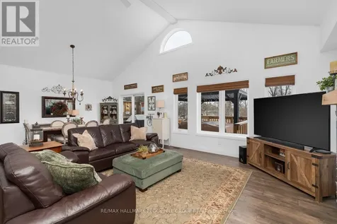 2967 Earl Street Innisfil ON L9S 3E2
