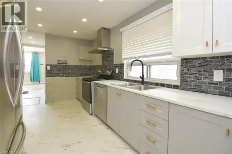 371 Fairfield Avenue Hamilton ON L8H 5J1