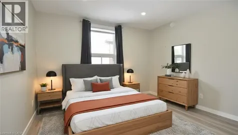 371 Fairfield Avenue Hamilton ON L8H 5J1