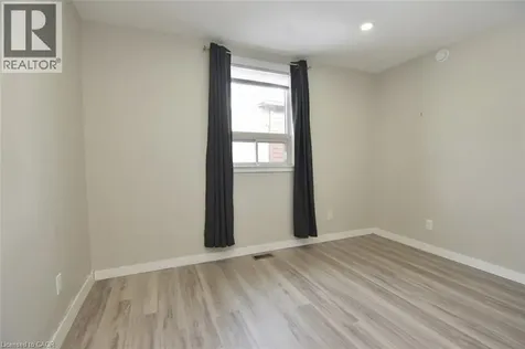 371 Fairfield Avenue Hamilton ON L8H 5J1