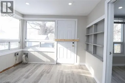 371 Fairfield Avenue Hamilton ON L8H 5J1