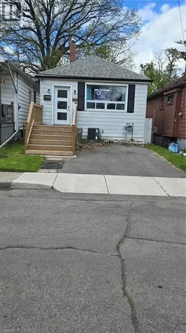 371 Fairfield Avenue Hamilton ON L8H 5J1