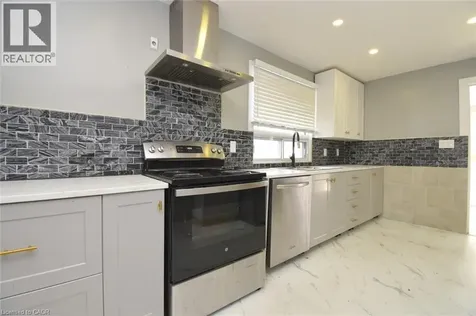 371 Fairfield Avenue Hamilton ON L8H 5J1