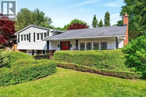4008 Apple Valley Lane Burlington ON L7L 1E7