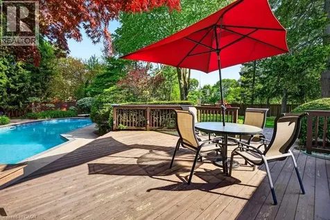 4008 Apple Valley Lane Burlington ON L7L 1E7