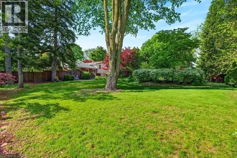 4008 Apple Valley Lane Burlington ON L7L 1E7