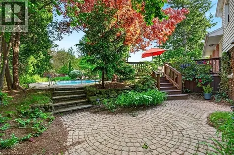 4008 Apple Valley Lane Burlington ON L7L 1E7