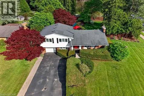 4008 Apple Valley Lane Burlington ON L7L 1E7
