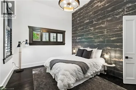 38 Kirkland Street Guelph ON N1H 4Y1