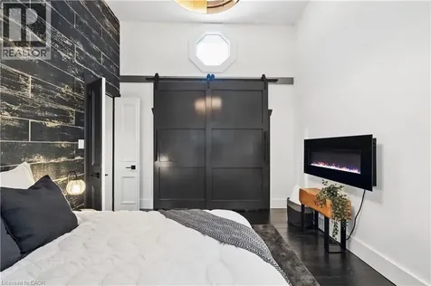 38 Kirkland Street Guelph ON N1H 4Y1