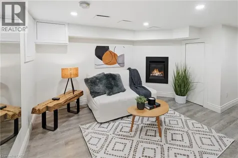 38 Kirkland Street Guelph ON N1H 4Y1