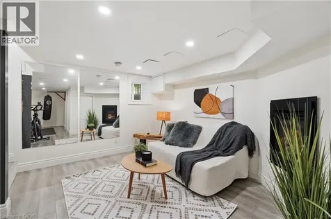 38 Kirkland Street Guelph ON N1H 4Y1
