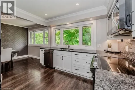 18 Stonybrook Drive Kitchener ON N2M 4L5